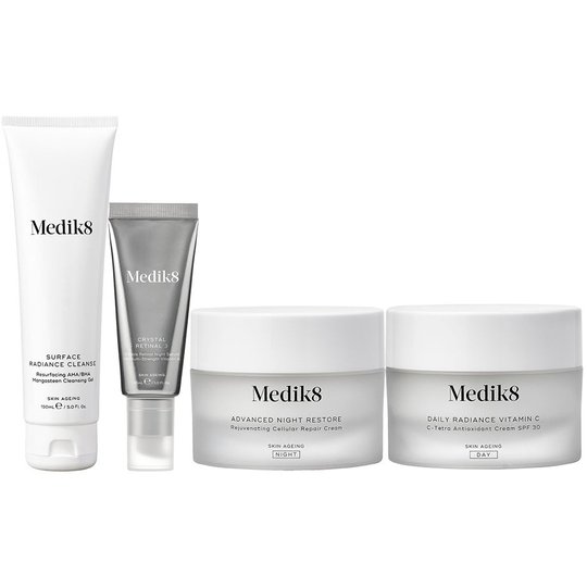 Skin Care Routine With Retinal, Medik8 Ihonhoito