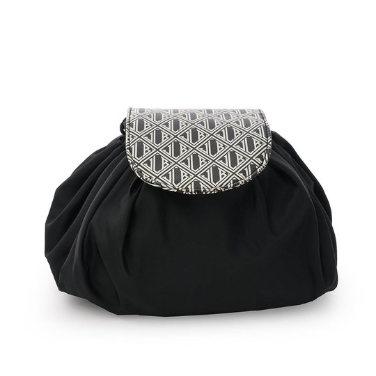 JLB Round Drawstring Bag M Black-White, Ceannis Meikkilaukut